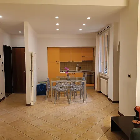 Int 6 - Marco By San Luca Apartment *